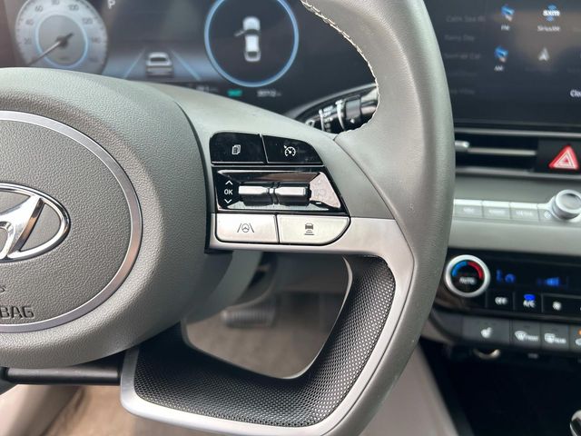2023 Hyundai Elantra SEL - Photo 25