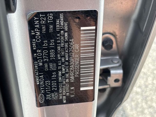 2023 Hyundai Venue SEL - Photo 32