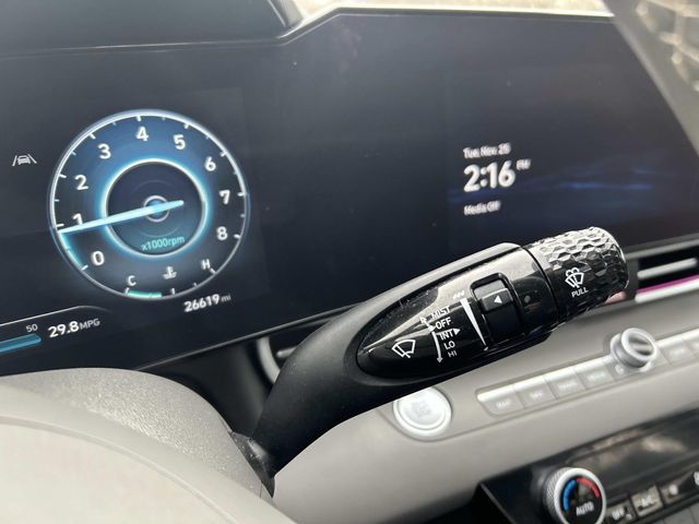 2024 Hyundai Elantra SEL - Photo 24
