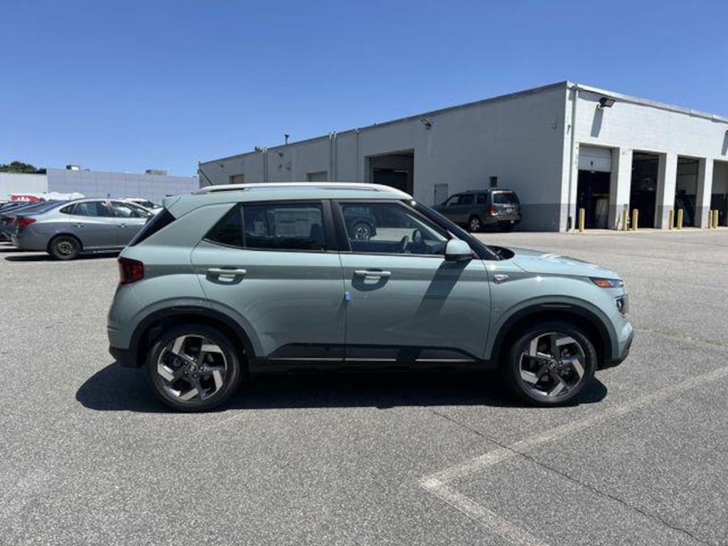 New 2026 Hyundai Venue SEL SUV