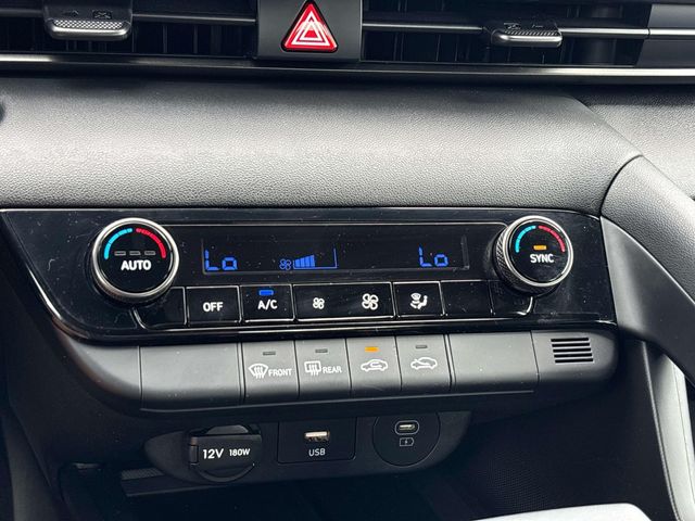 2025 Hyundai Elantra SEL - Photo 20
