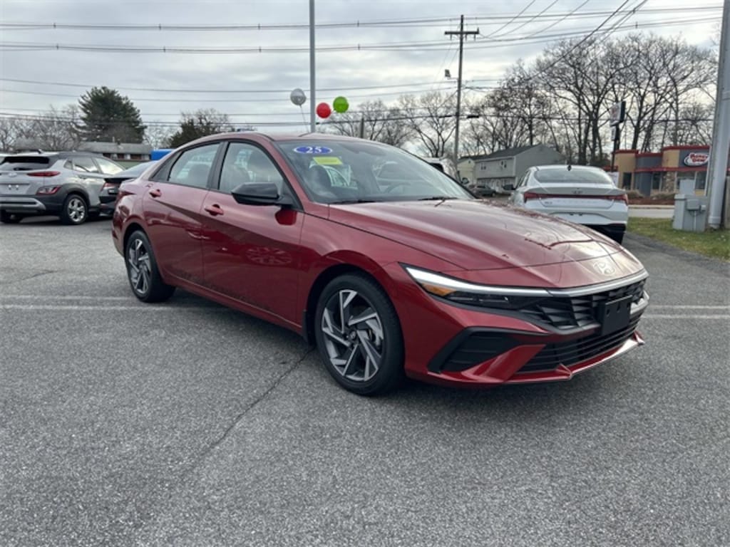 Certified 2025 Hyundai Elantra SEL Sport Sedan