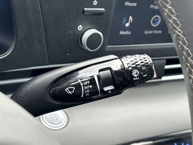 2025 Hyundai Elantra SEL - Photo 30