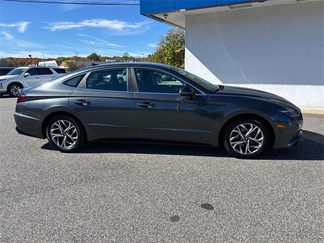 2023 Hyundai Sonata SEL photo 2