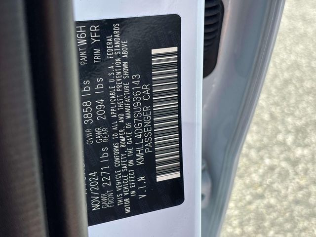 2025 Hyundai Elantra SE - Photo 30