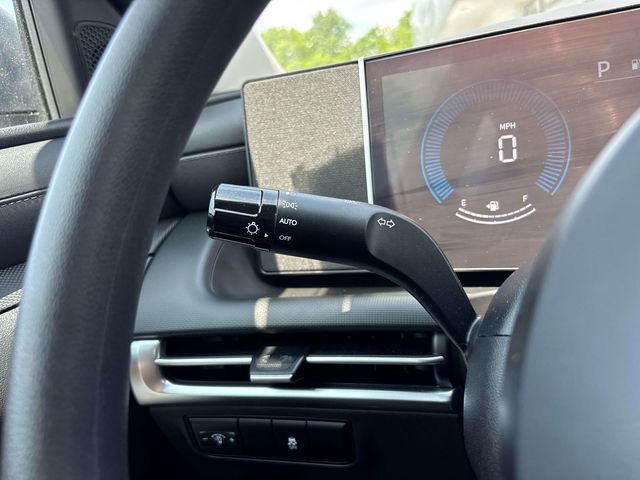 2025 Hyundai Tucson SE - Photo 26