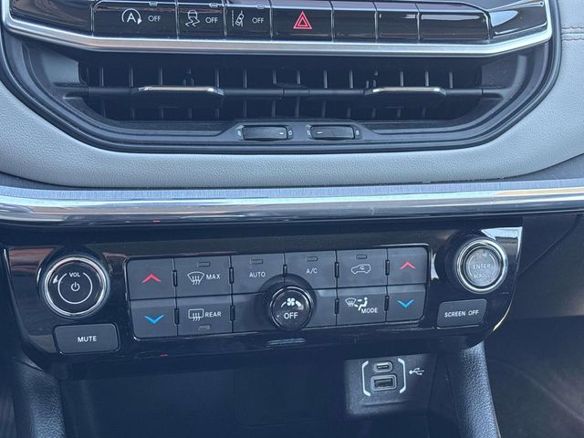 2022 Jeep Compass Limited - Photo 25