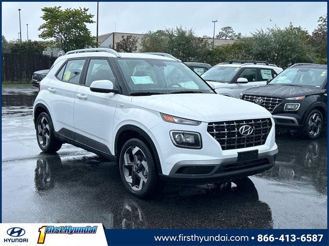 2025 Hyundai Venue SEL's photo