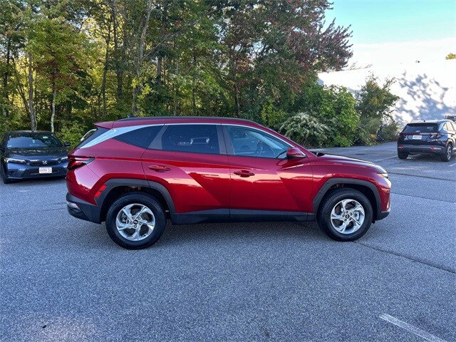 2024 Hyundai Tucson SEL photo 2