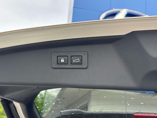 2023 Subaru Outback Limited - Photo 16