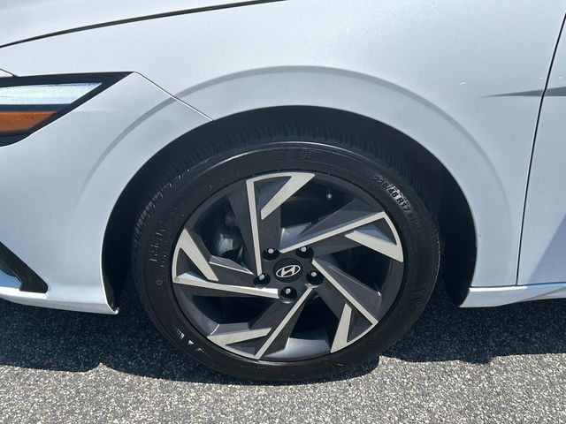 2024 Hyundai Elantra SEL - Photo 9