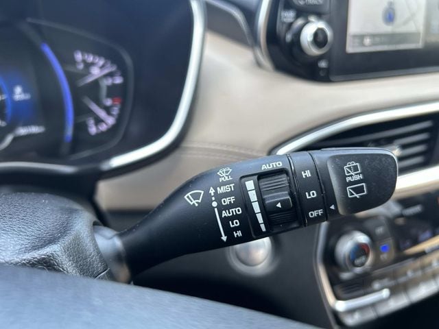 2020 Hyundai Santa Fe Limited - Photo 28