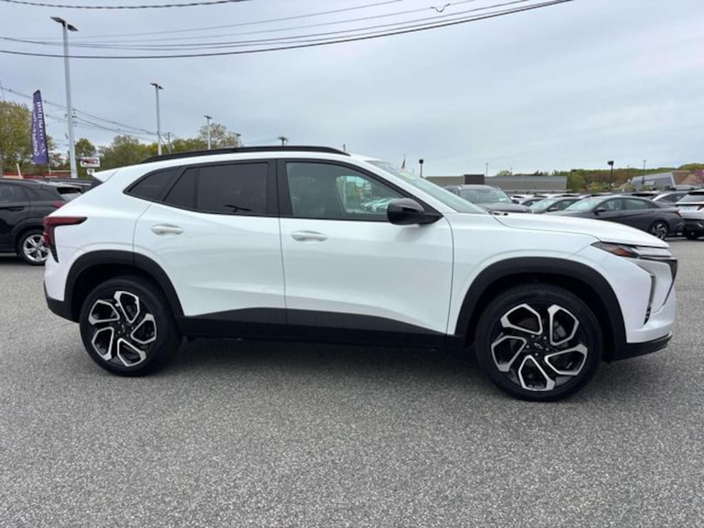 Certified 2025 Chevrolet Trax 2RS SUV