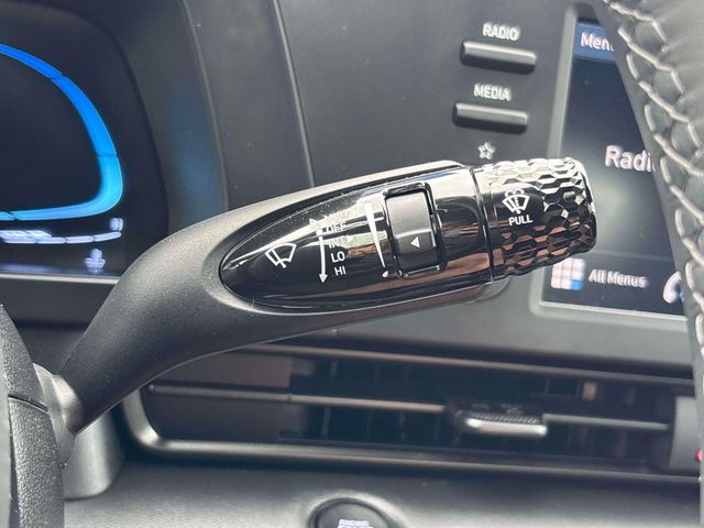 2025 Hyundai Elantra SEL - Photo 28
