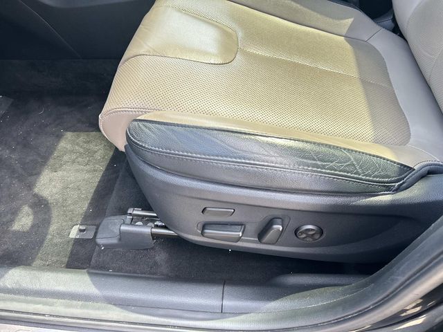 2020 Hyundai Santa Fe Limited - Photo 23