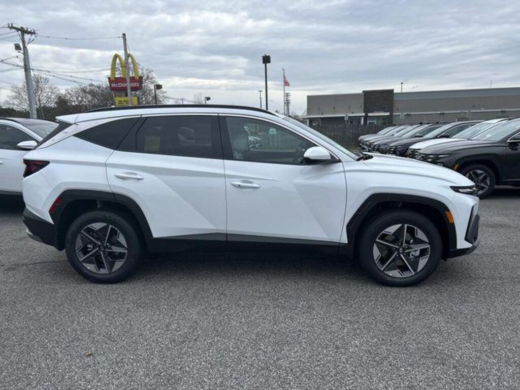 New 2026 Hyundai Tucson Hybrid SEL AWD SUV