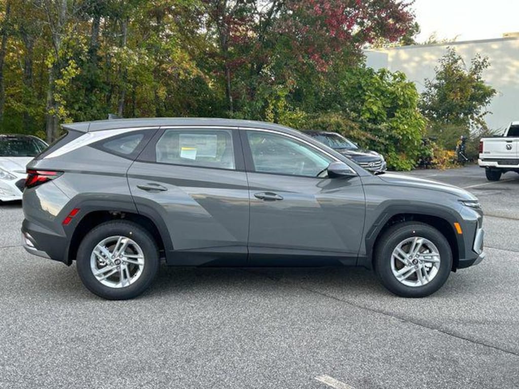 New 2026 Hyundai Tucson SE AWD SUV