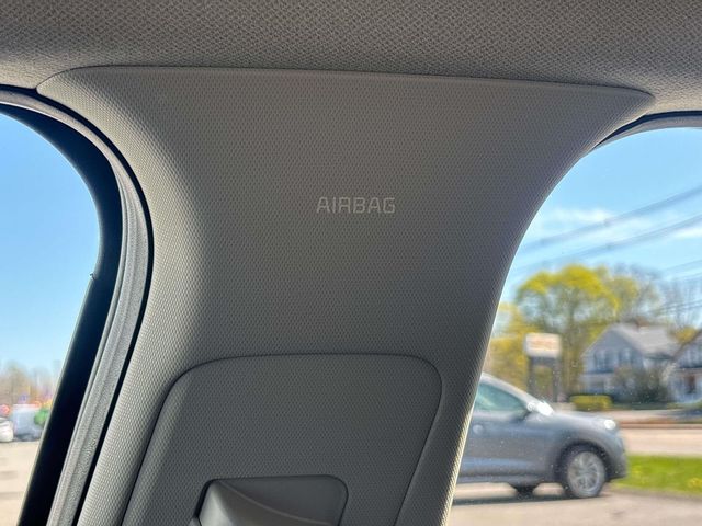 2025 Kia K4 LXS - Photo 29