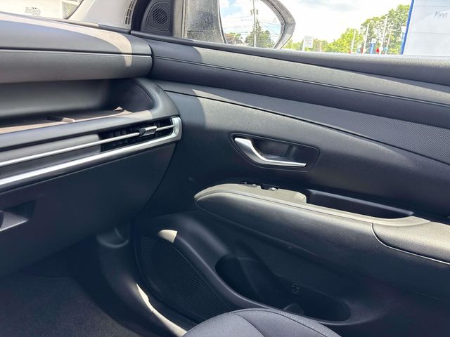 2025 Hyundai Tucson SE - Photo 28