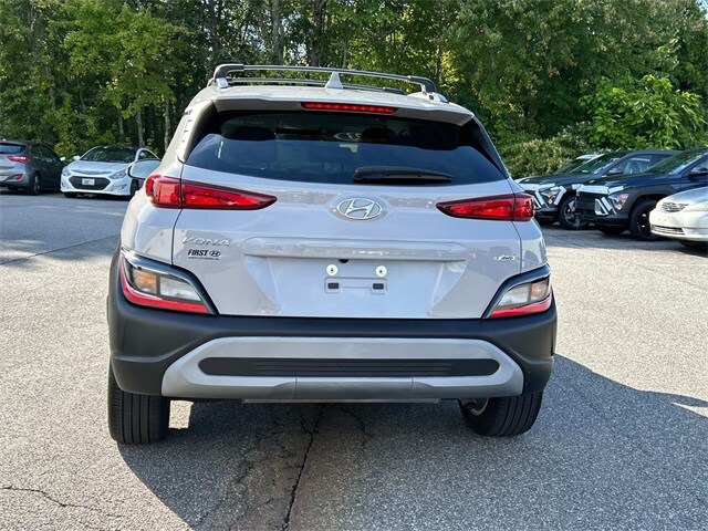 2023 Hyundai Kona SEL photo 4