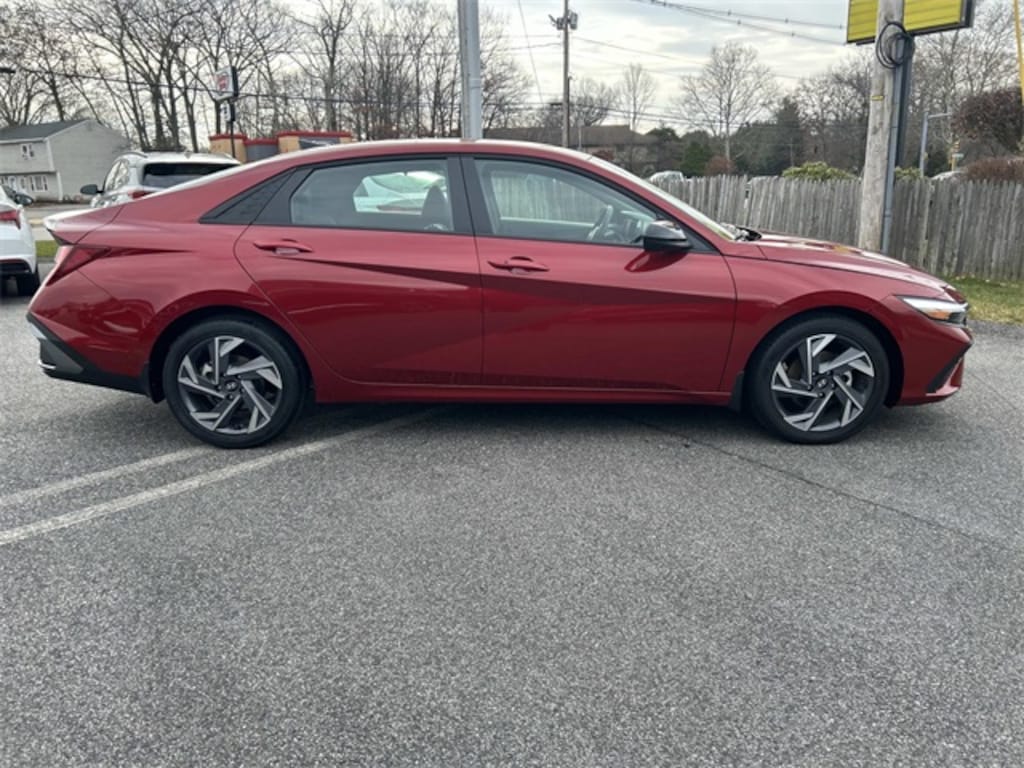 Certified 2025 Hyundai Elantra SEL Sport Sedan