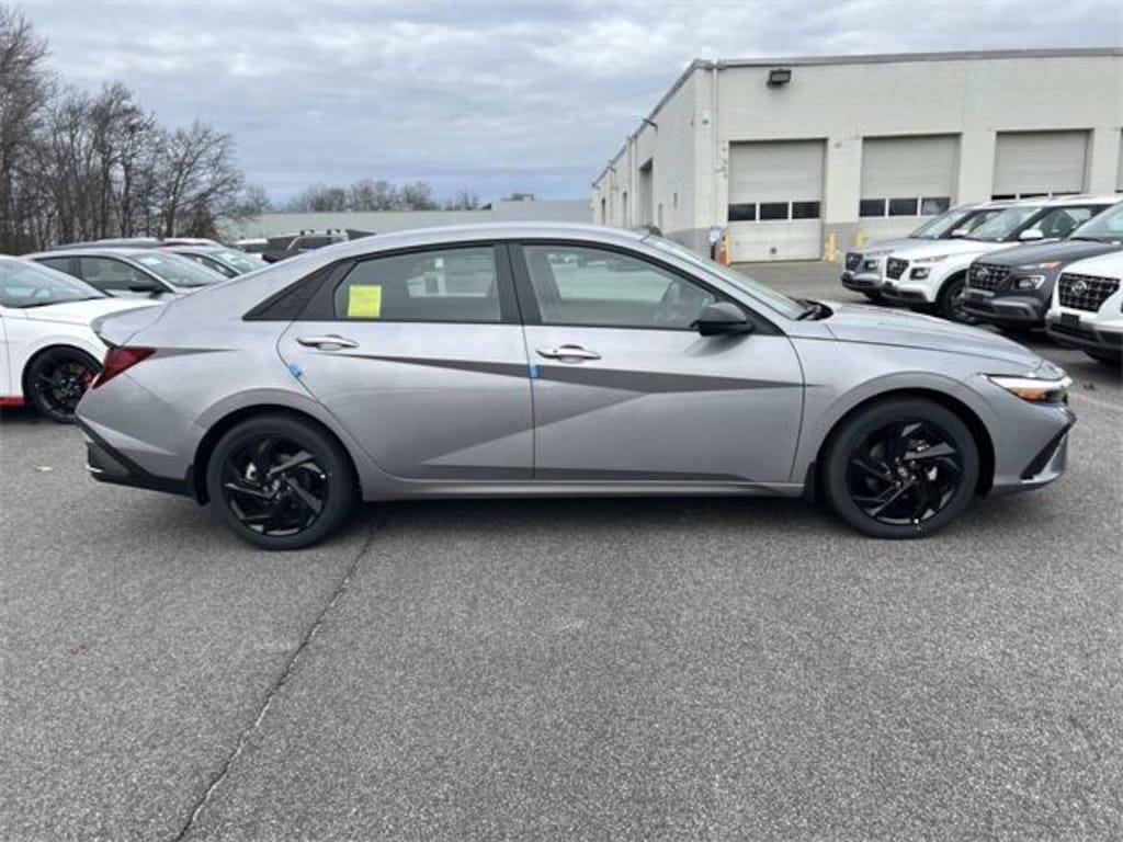 New 2026 Hyundai Elantra SEL Sport Sedan