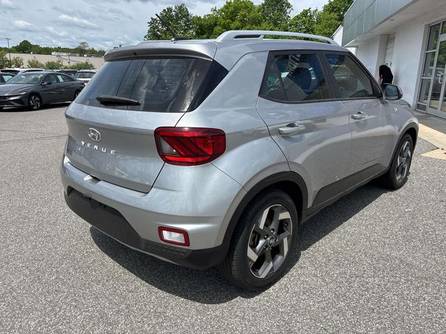 2023 Hyundai Venue SEL - Photo 3