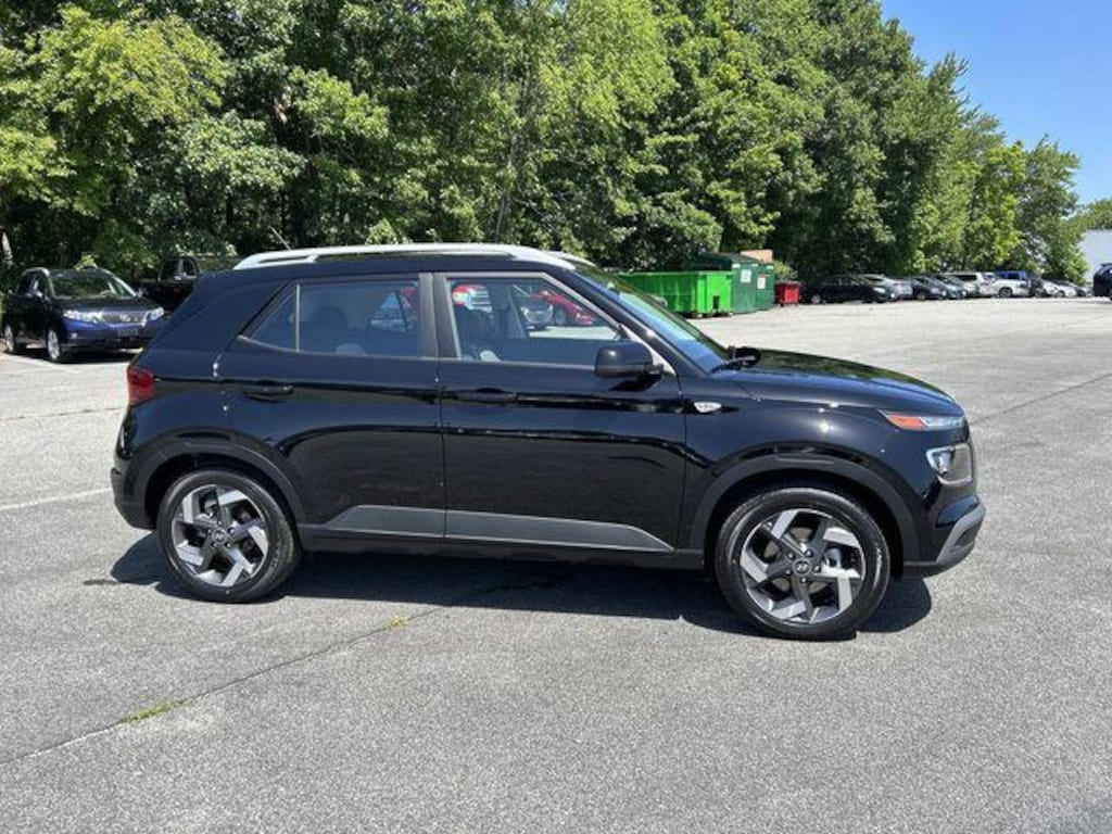 New 2026 Hyundai Venue SEL SUV