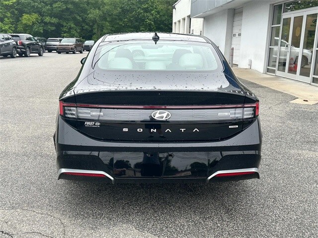 2024 Hyundai Sonata SEL photo 4