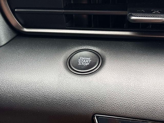 2025 Hyundai Elantra SEL - Photo 27