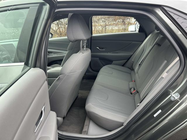 2024 Hyundai Elantra SEL - Photo 10