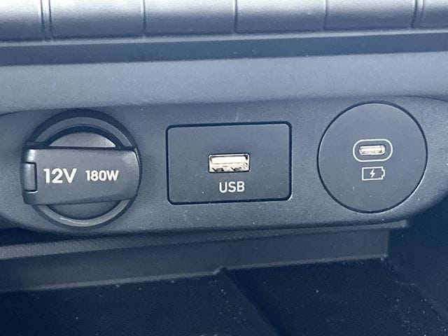 2025 Hyundai Elantra SEL - Photo 25