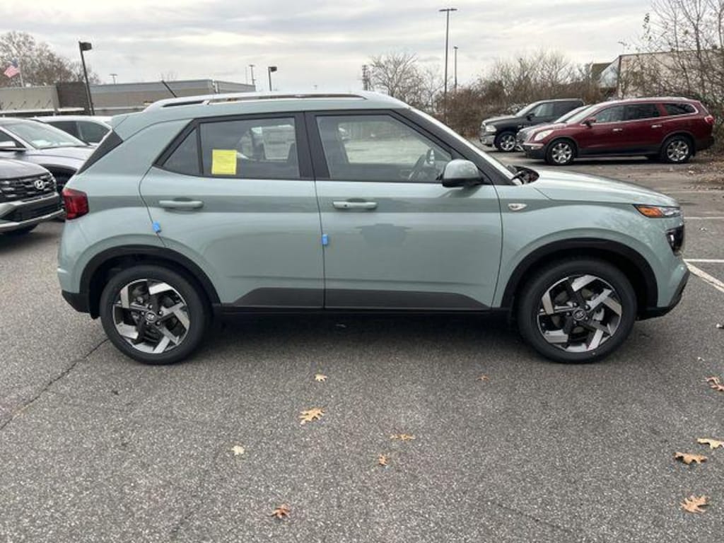 New 2026 Hyundai Venue SEL SUV