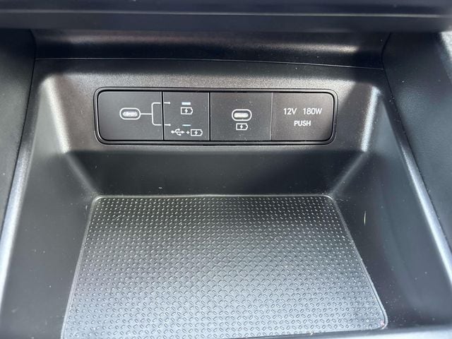 2025 Hyundai Tucson SE - Photo 21