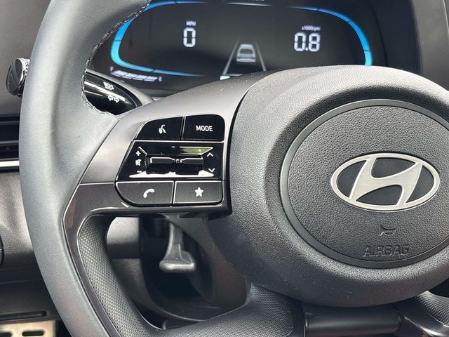 2025 Hyundai Elantra SEL - Photo 16