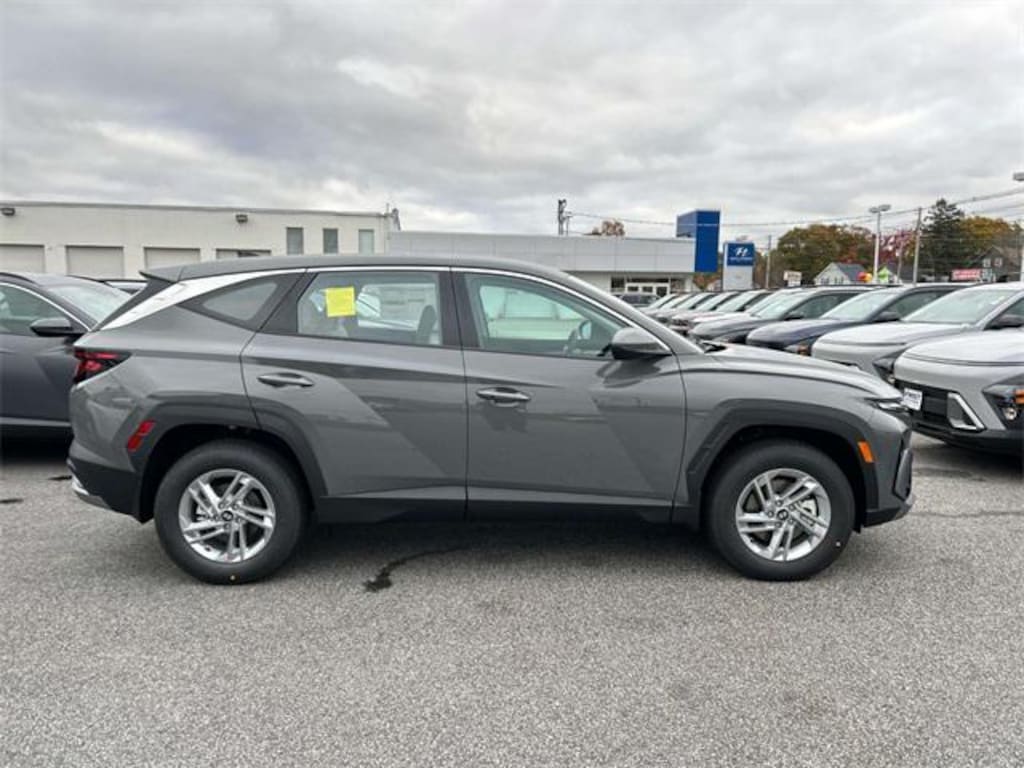 New 2026 Hyundai Tucson SE AWD SUV