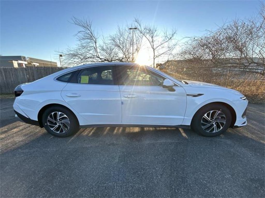 New 2026 Hyundai Sonata Hybrid Blue Sedan