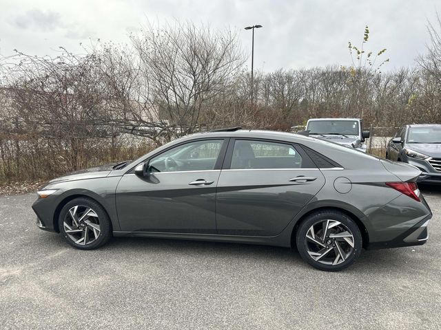 2024 Hyundai Elantra SEL - Photo 6