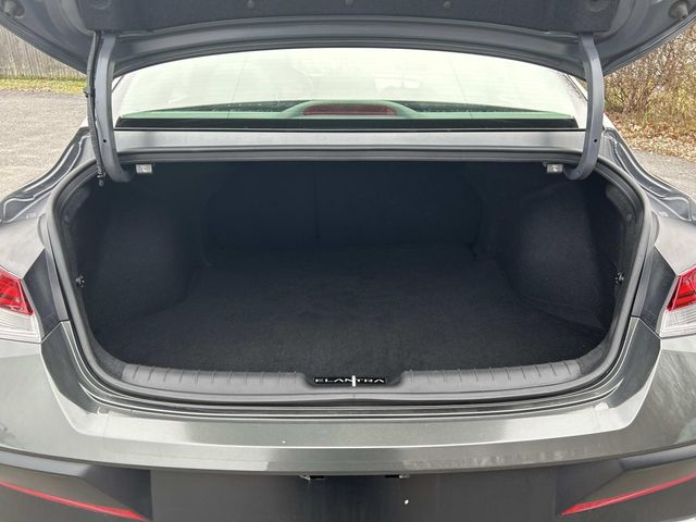2024 Hyundai Elantra SEL - Photo 11