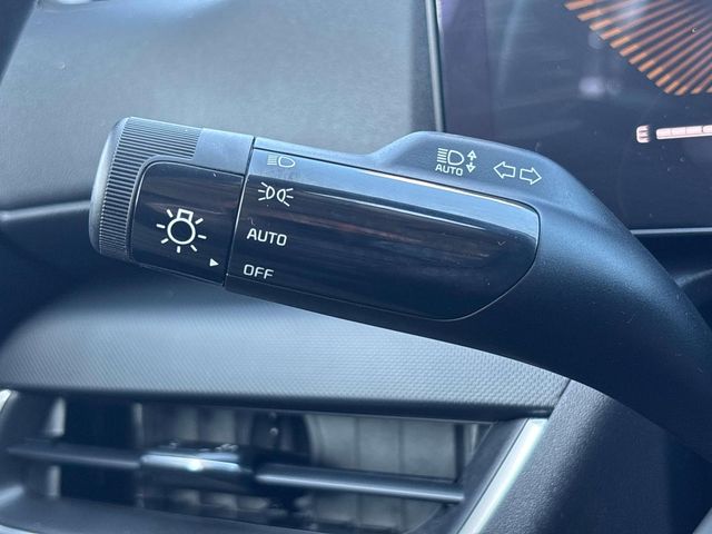 2025 Kia K4 LXS - Photo 26