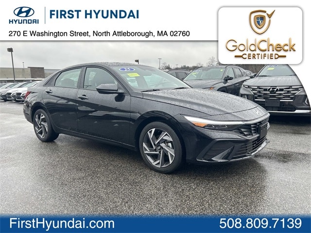 2025 Hyundai Elantra SEL's photo