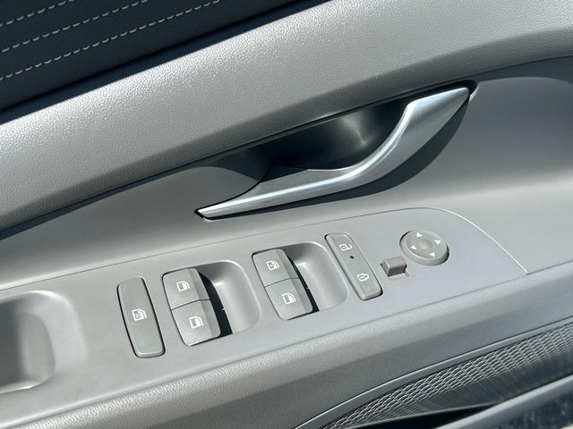 2024 Hyundai Elantra SEL - Photo 19