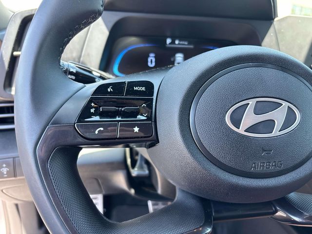 2025 Hyundai Elantra SEL - Photo 19