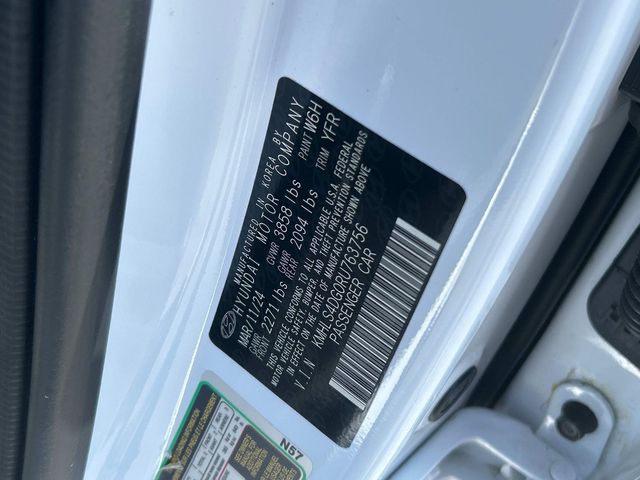 2024 Hyundai Elantra SEL - Photo 11