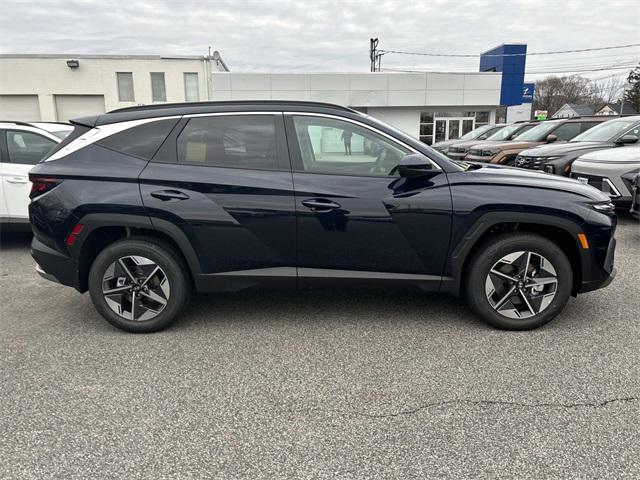 2026 Hyundai Tucson Hybrid SEL photo 2