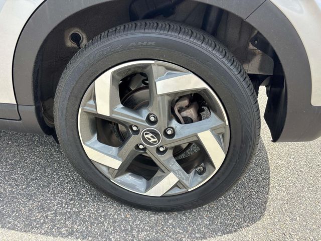2023 Hyundai Venue SEL - Photo 8