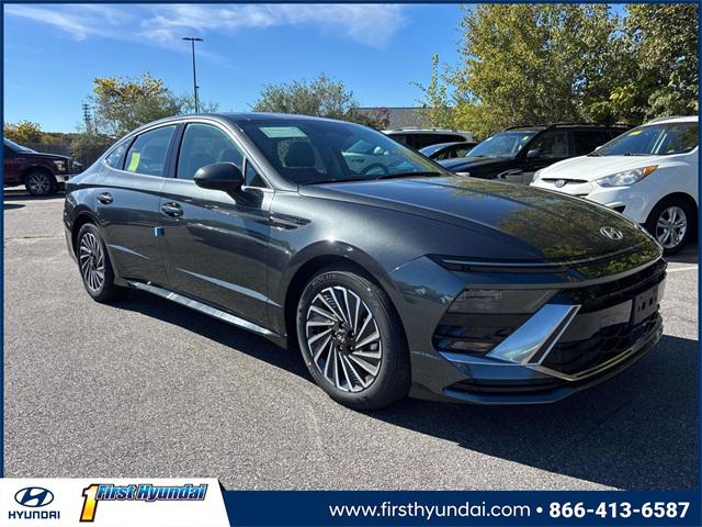 2026 Hyundai Sonata Hybrid SEL's photo