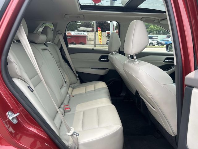 2024 Nissan Rogue SV - Photo 16