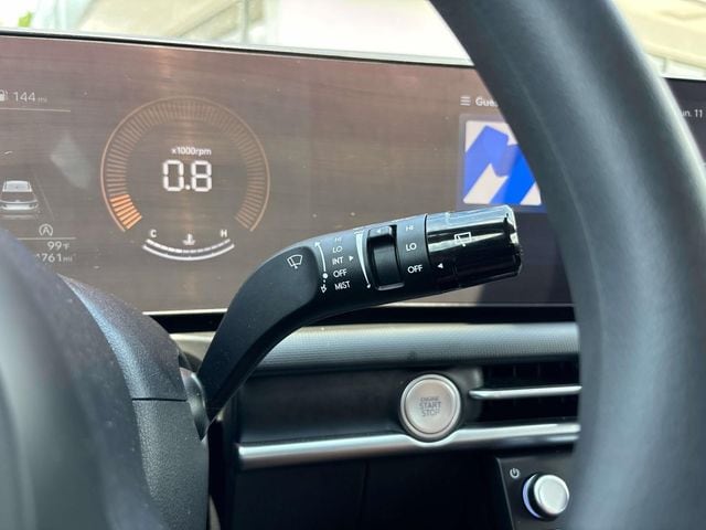 2025 Hyundai Tucson SE - Photo 25