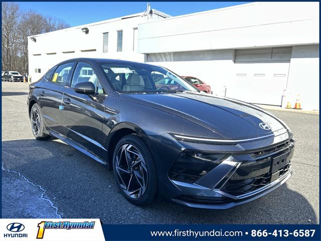 2026 Hyundai Sonata SEL's photo